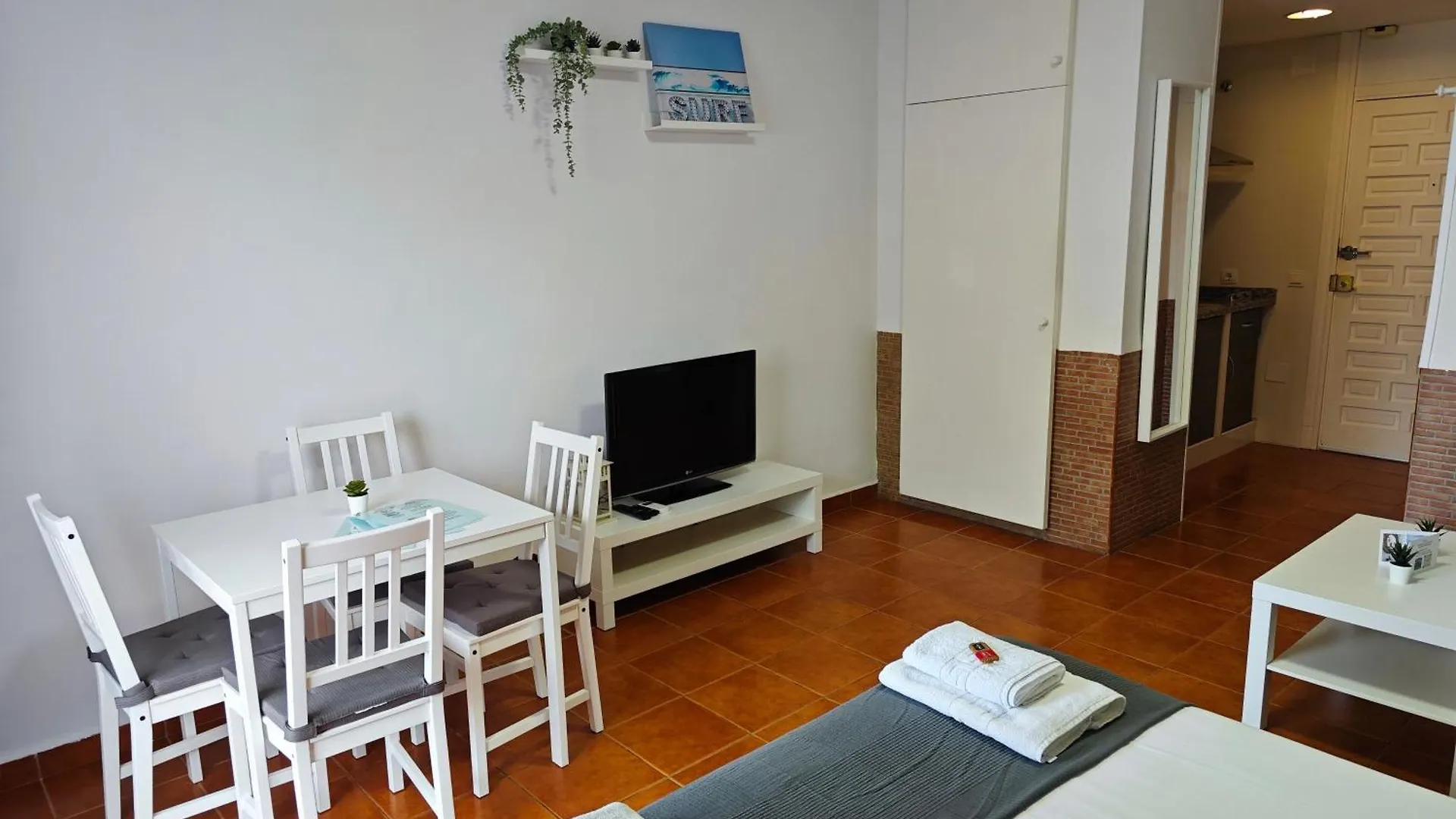 Benalbeach Casa Kito Suite 1ª Linea De Playa Benalmádena 0*,  İspanya